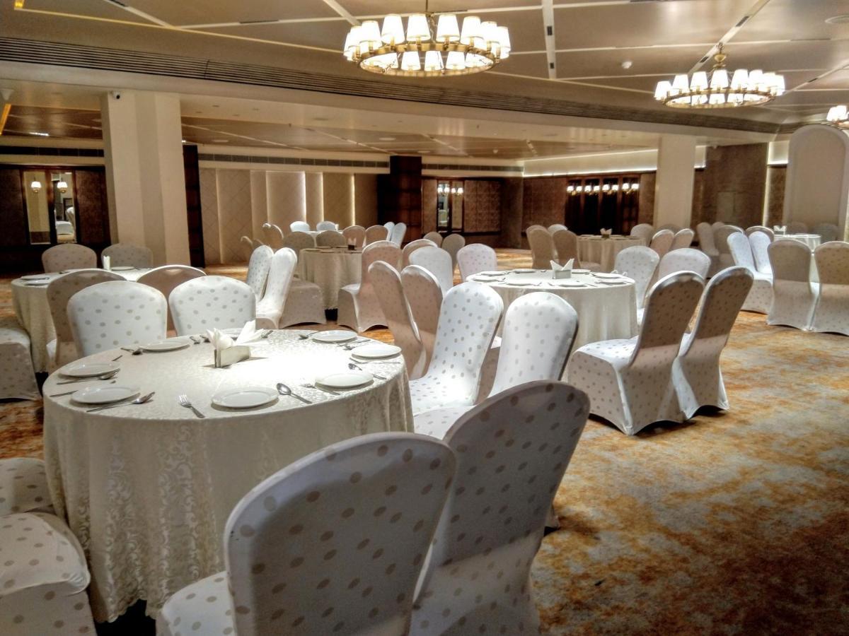 The Maya Hotel Jalandhar Exterior photo