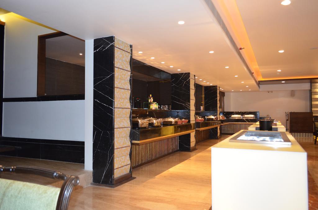 The Maya Hotel Jalandhar Exterior photo